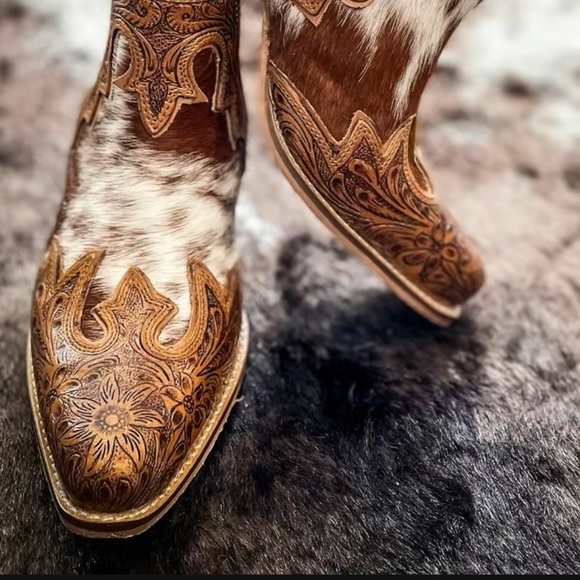 Myra Bag Shoes - Women’s pointed toe Cowhide Ankle Boots